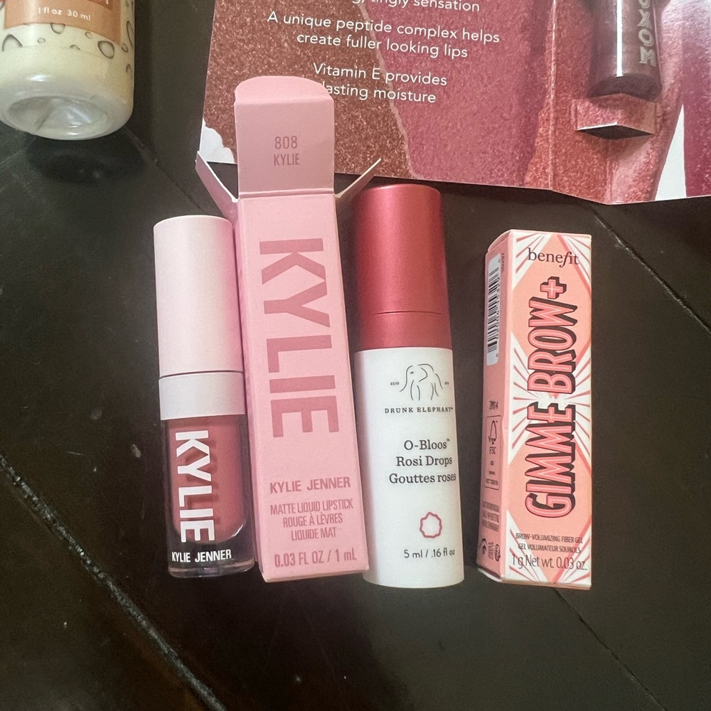 New Buxom Gabby Lipgloss, Kylie 808 Lipgloss, Drunk Elephant Rosi Drops and More - Picture 2 of 7